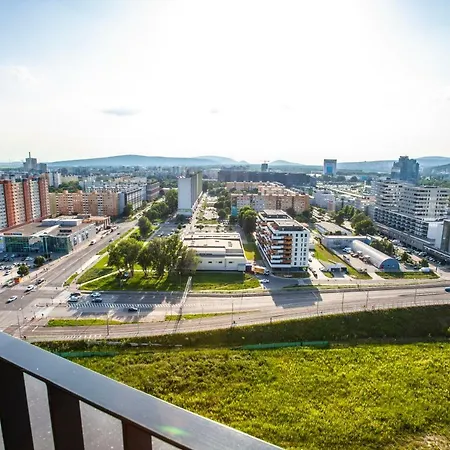 Апартаменты Air-conditioned View 24h Check-in Братислава