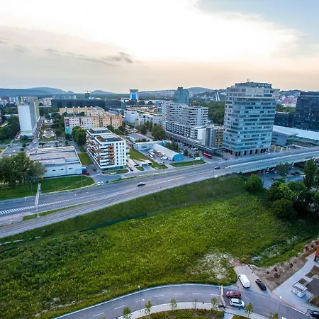 Air-conditioned View 24h Check-in *