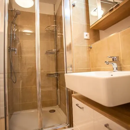 Air-conditioned View 24h Check-in *