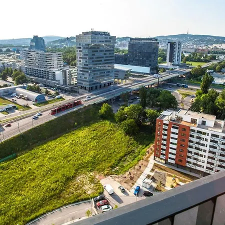 Air-conditioned View 24h Check-in ברטיסלאבה