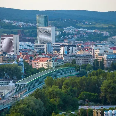 Air-conditioned View 24h Check-in Appartamento Bratislava