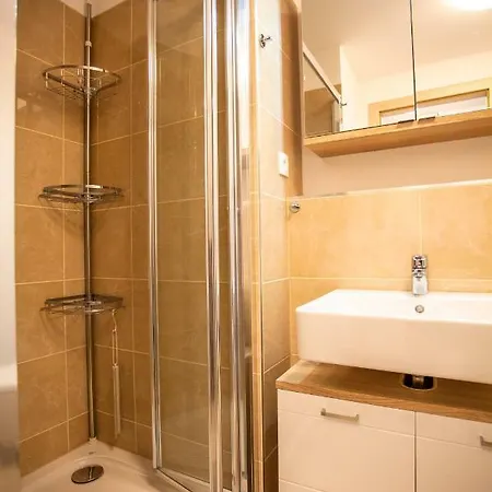 Air-conditioned View 24h Check-in *