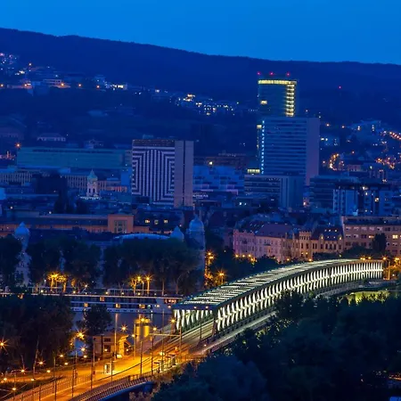 Air-conditioned View 24h Check-in Lägenhet Bratislava